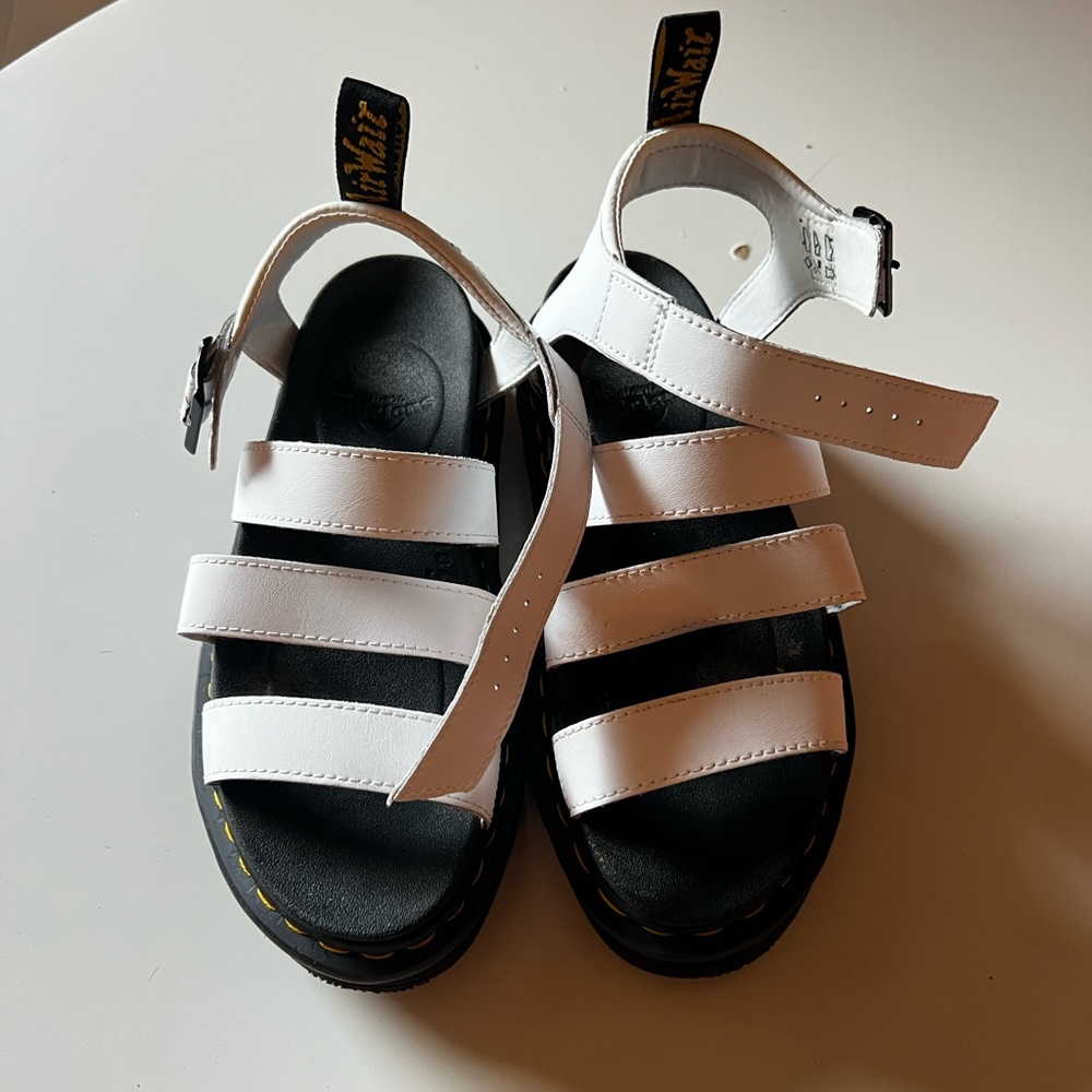 EXCELLENT CONDITION! White Dr. Martens Gladiator Sandals Size 8